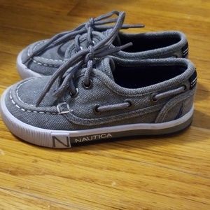 Boys shoes